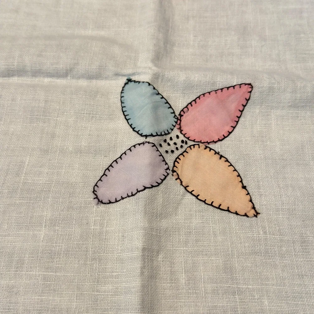 Vintage Tablecloth 30x30 & Napkin Set White Pastel Applique Floral Linen 5pc Set